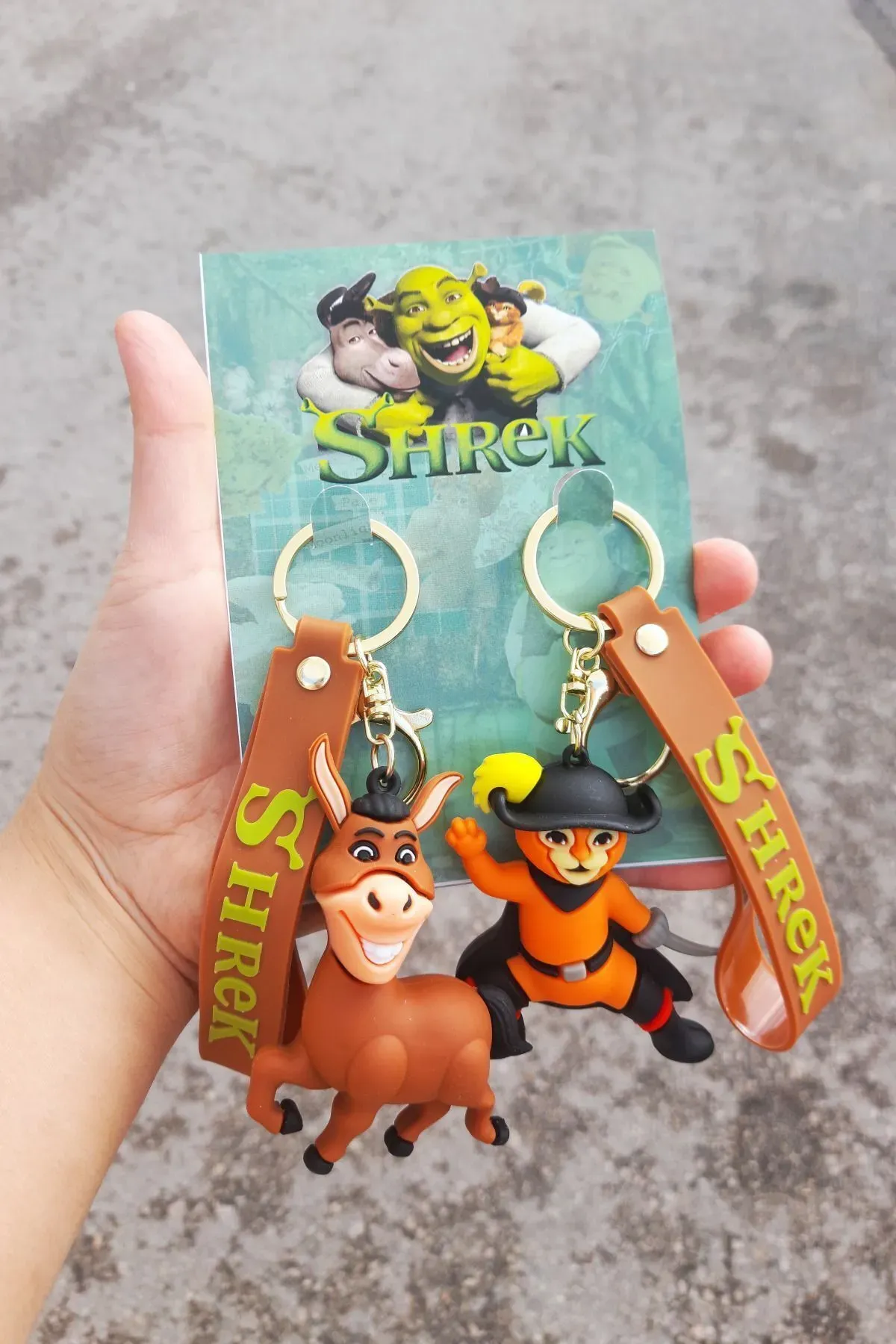 Çizmeli Kedi ve Eşek Shrek Arkadaşlık Özel Ambalajlı 2’li 3D Anahtarlık Seti Büyük Boy