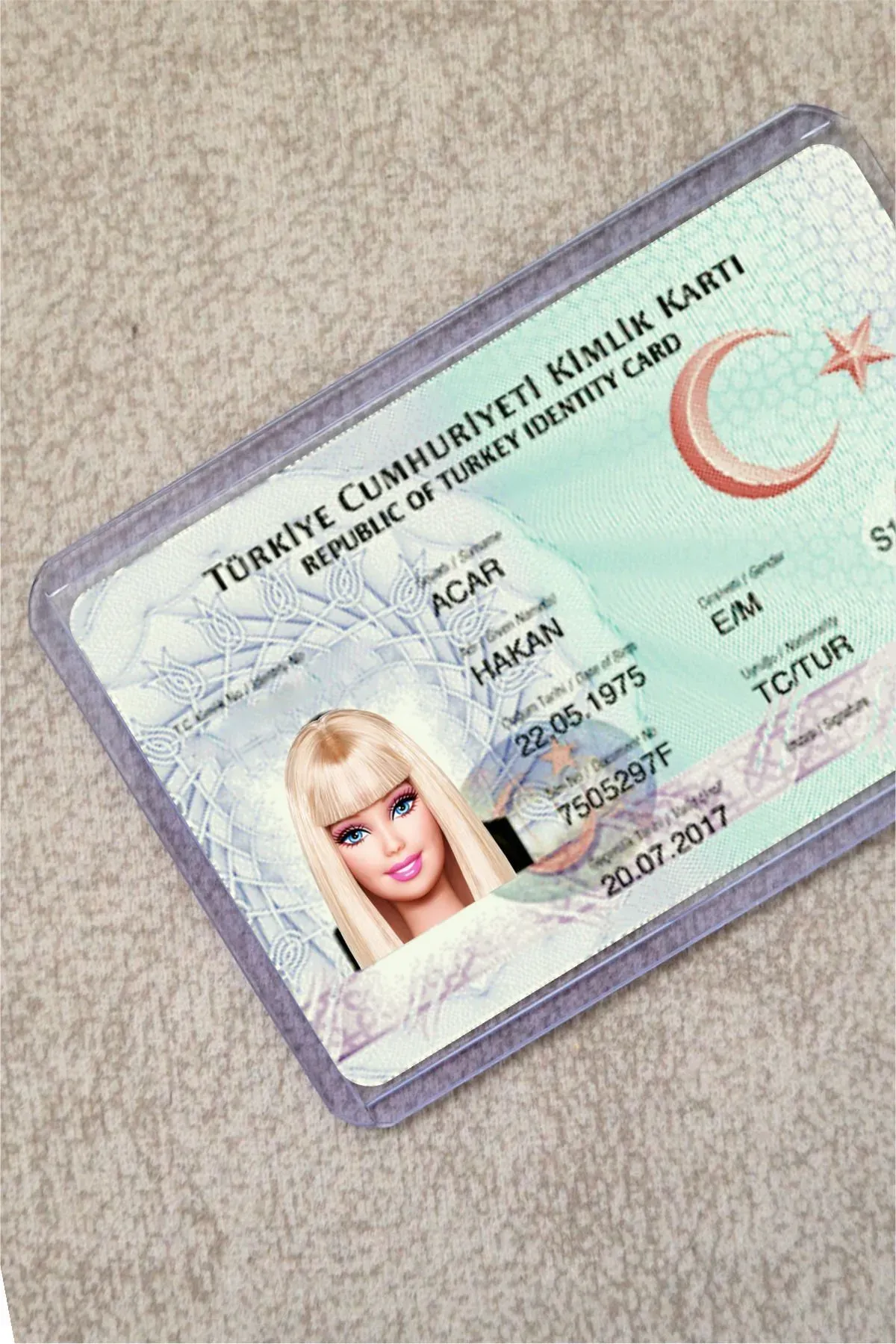 Barbie Şeffaf Kimlik Kılıfı - Ehliyet, Nufüs Cüzdanı, Okul Kartı, Akbil Kılıfı