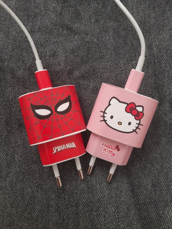2'li iPhone 20W Şarj Aleti Kaplaması - Spiderman Hello Kitty