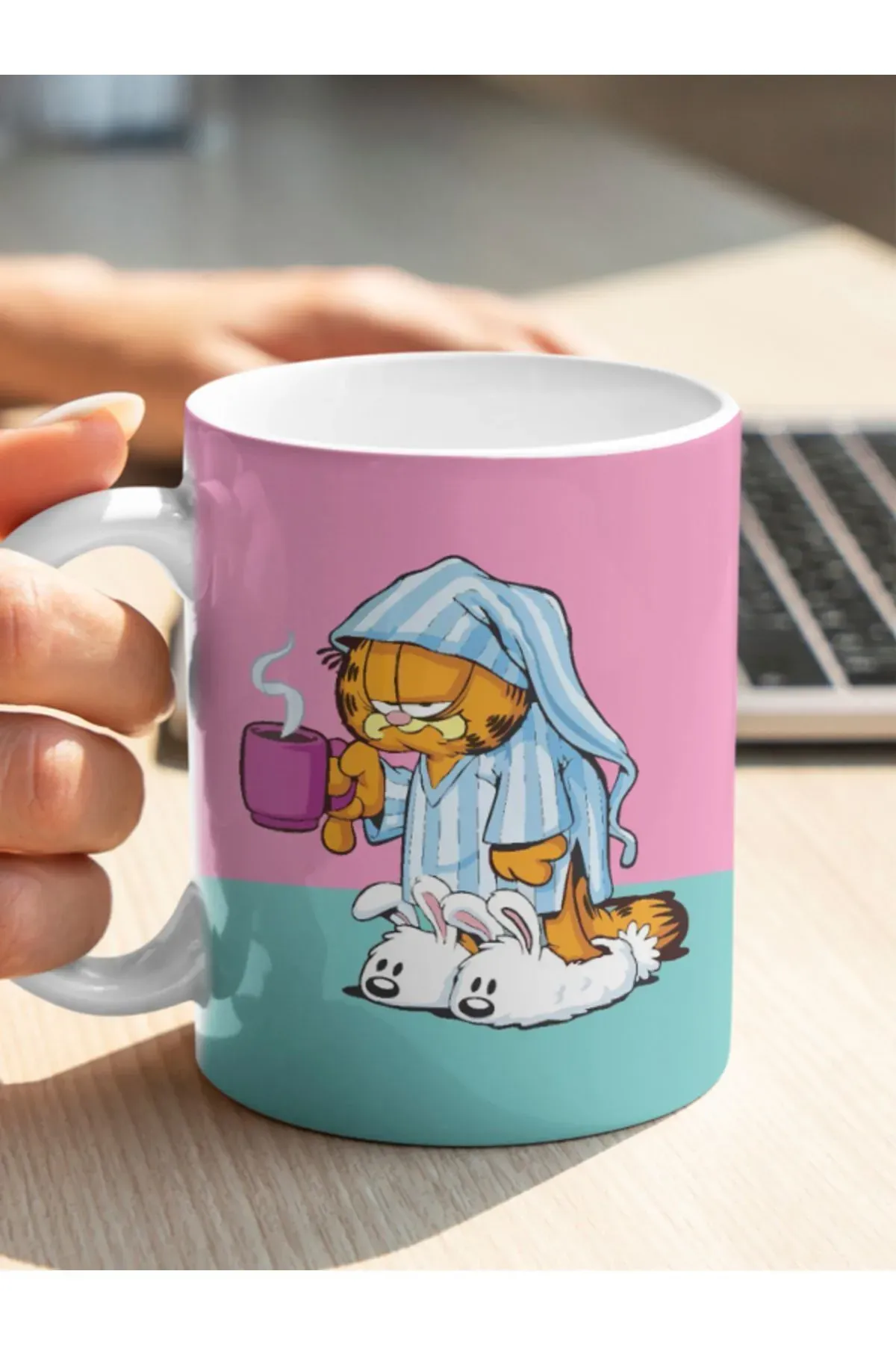 Uykulu Garfield Baskılı Kupa Bardak