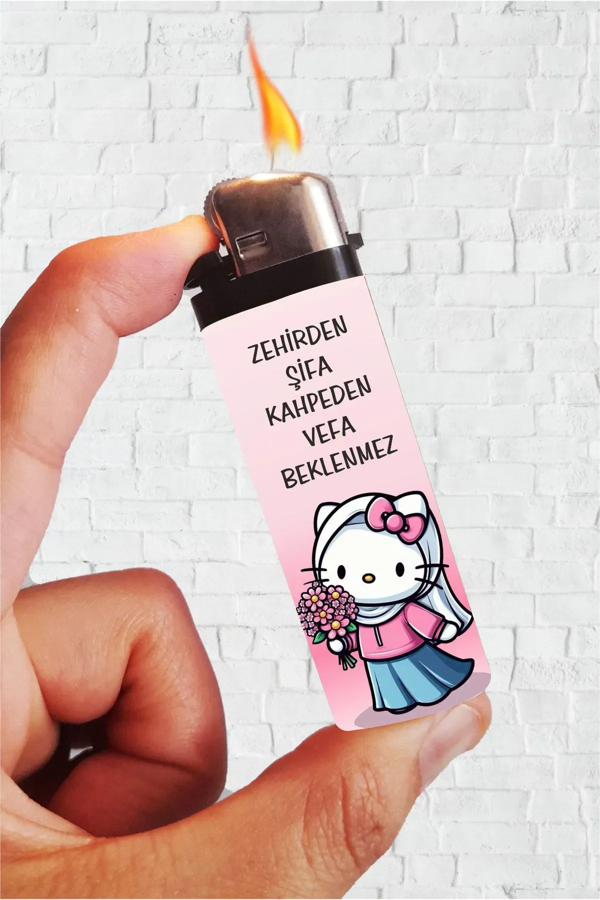 Zehirden Şifa -  Hello Kitty Kaplamalı Çakmak