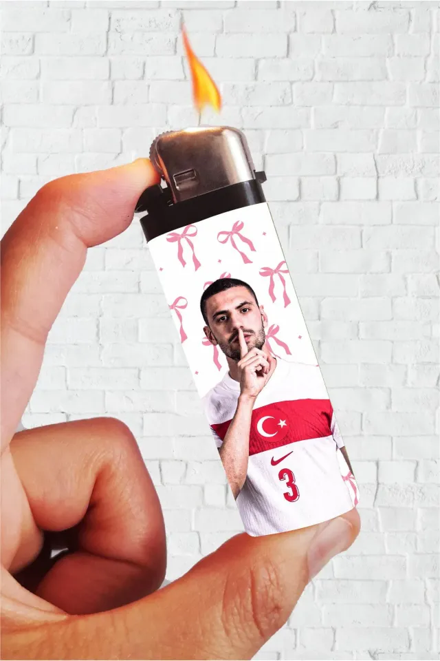 Merih Demiral Fiyonklu Full Kaplamalı Çakmak