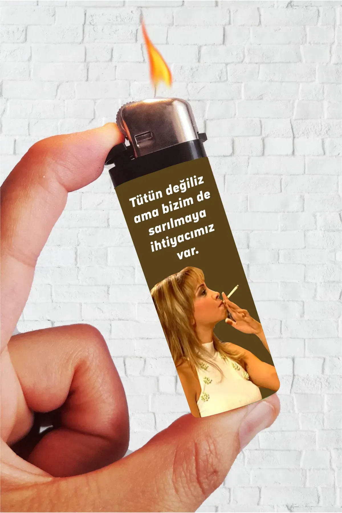 Tütün Değiliz Ama Selin Full Kaplamalı Çakmak