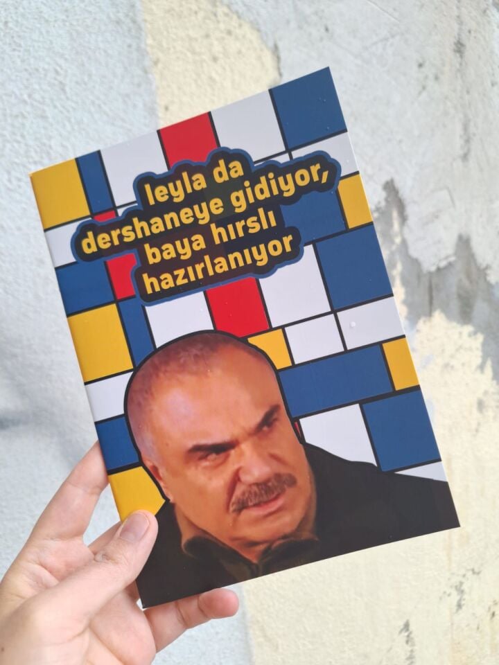 A5 Leyla'da Dershaneye Gidiyor Çift Yön Baskılı Defter